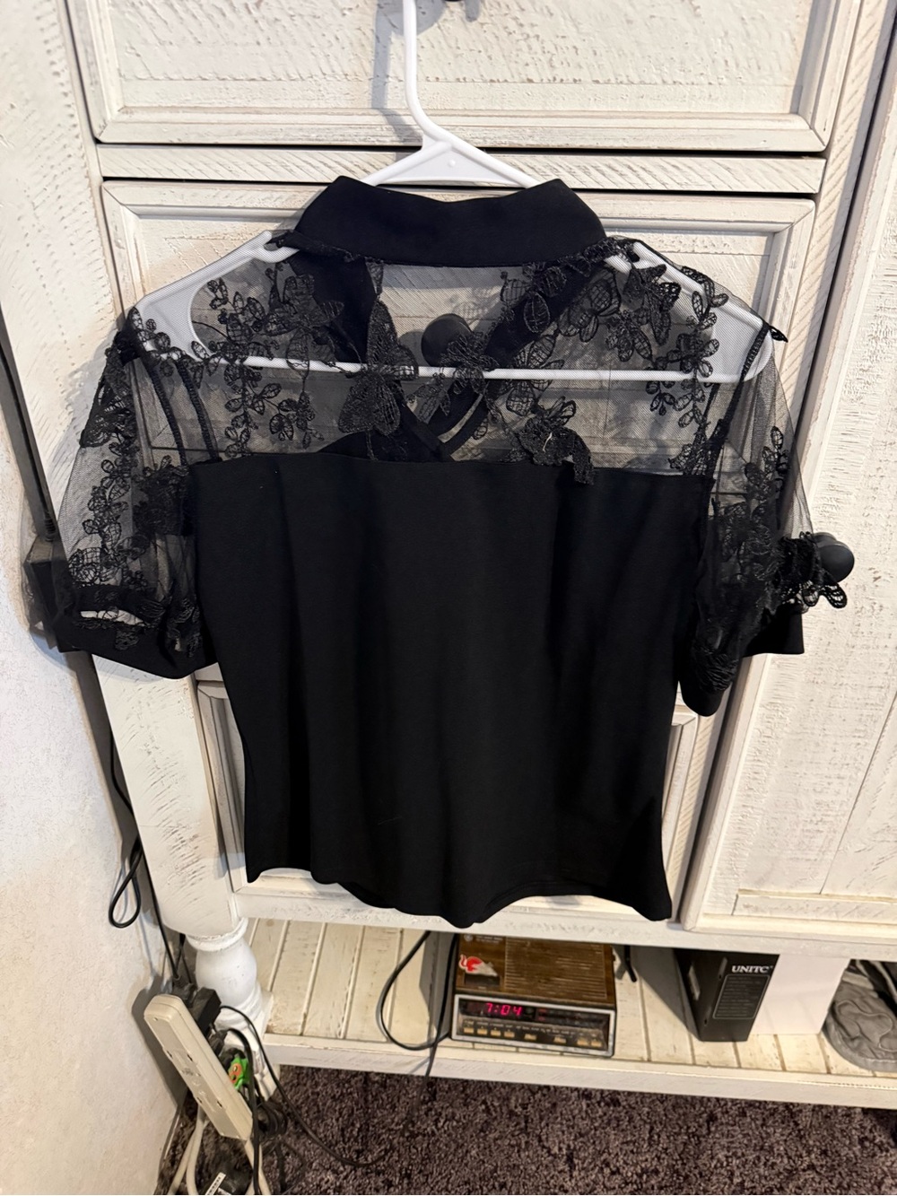 SHEIN Black Lace Yoke Short Sleeve Blouse